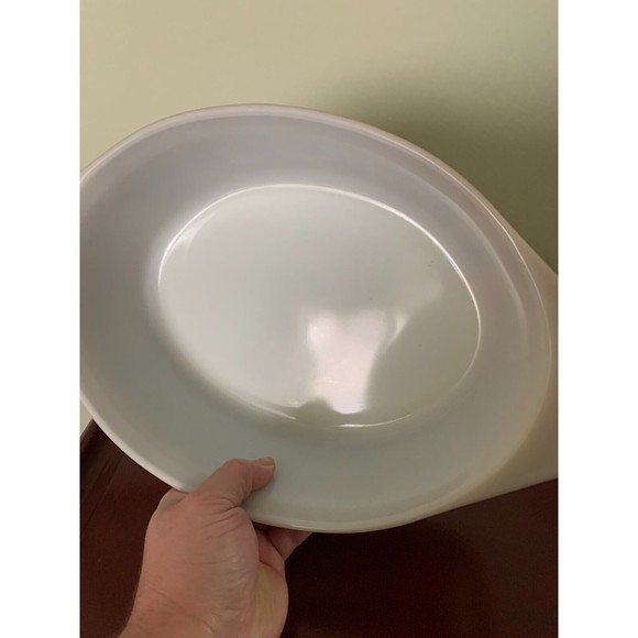 Pyrex Americana 045 2.5 quart casserole dish without lid - Picture 2 of 6